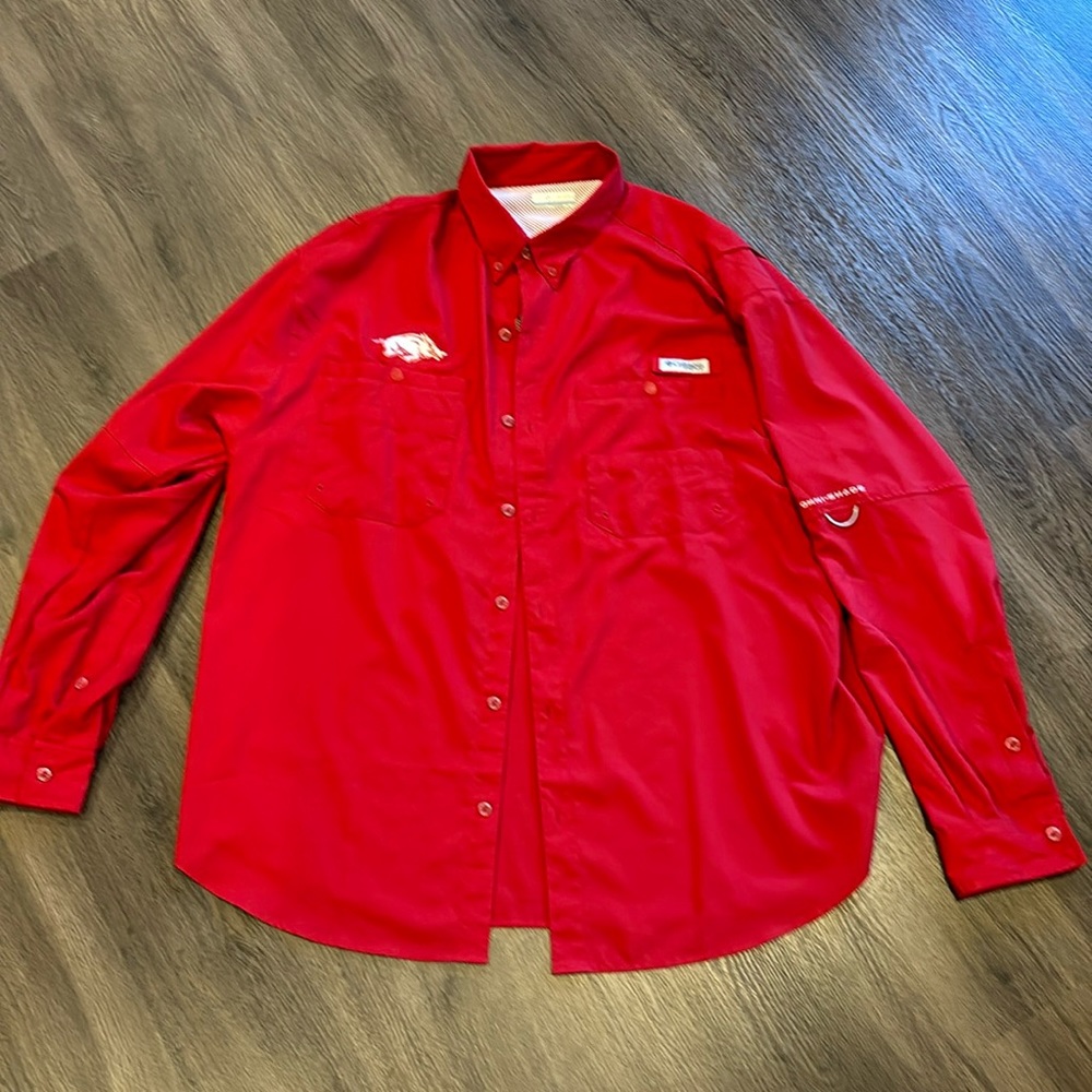 Men’s PFG, Columbia, Arkansas Razorbacks shirtXL